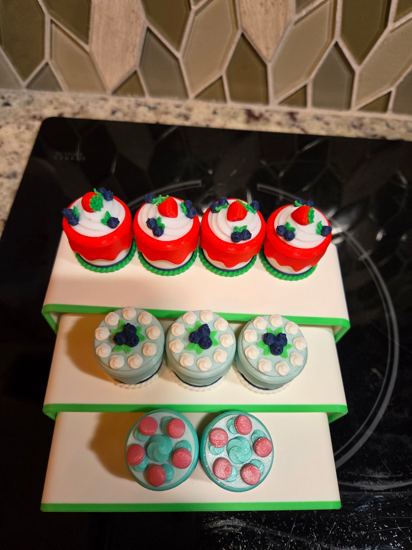 Cake Clickers